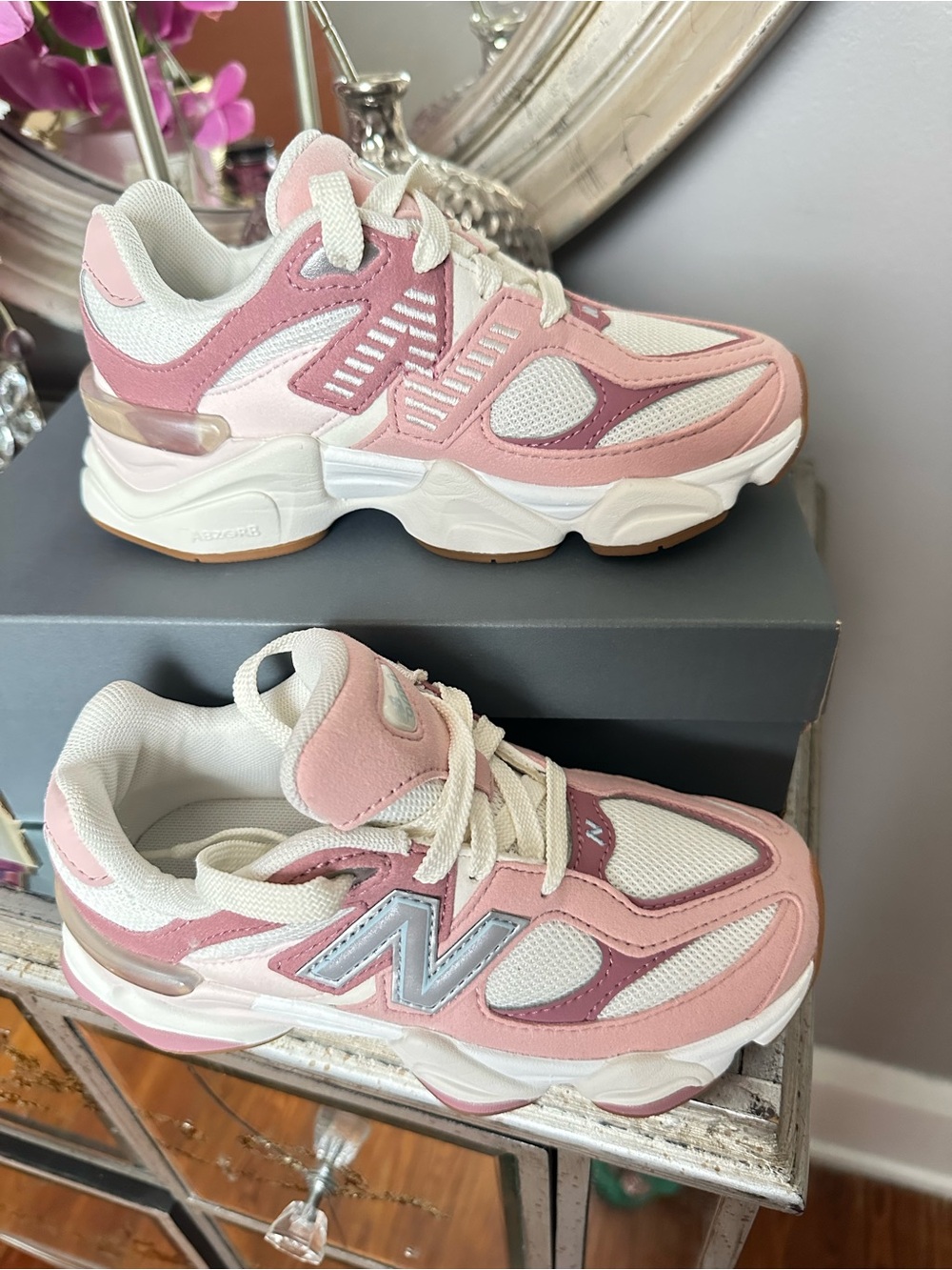 New Balance Rose Pink 9060 Chunky Running Sneakers - Picture 3 of 11